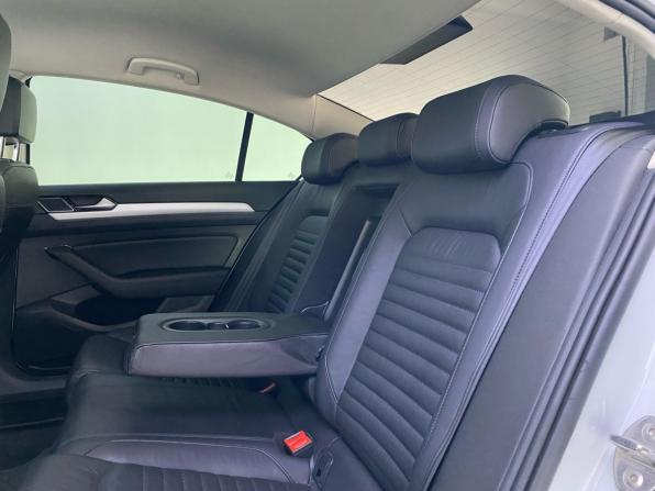 Volkswagen Passat B8 с пробегом 2018 года, цена 2 265 000 рублей, 98700 км, седан, Автокод Объявления