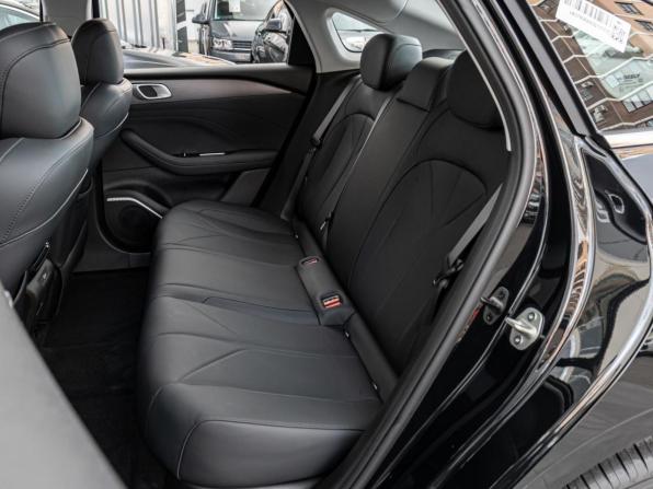Geely Galaxy Starshine 6 с пробегом 2025 года, цена 2 438 000 рублей, 54 км, седан, Автокод Объявления