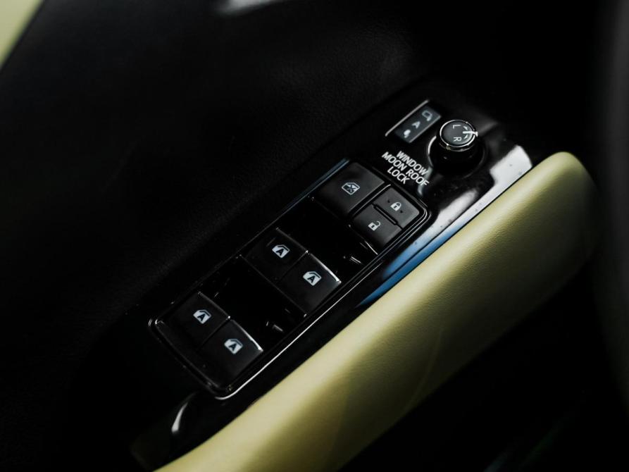 Toyota Alphard III Рестайлинг Санкт-Петербург  - изображение 13