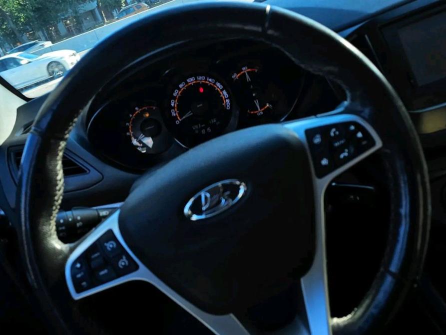 Lada (ВАЗ) Vesta I Москва  - изображение 6