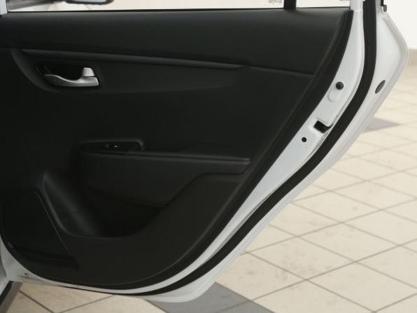 Kia Rio IV Рестайлинг с пробегом 2021 года, цена 1 722 000 рублей, 46700 км, хэтчбек, Автокод Объявления