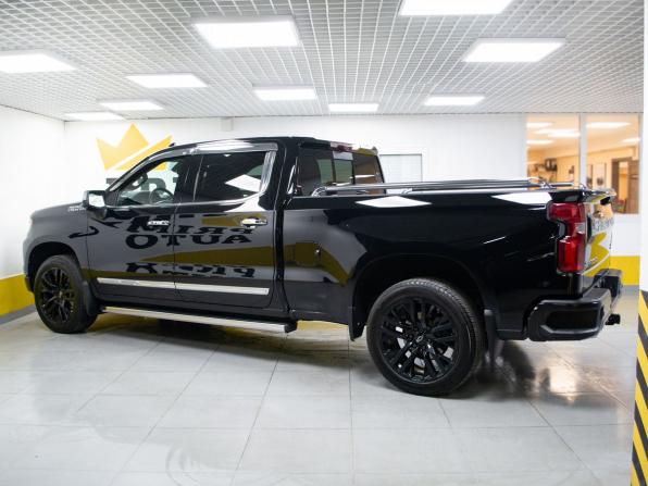 Chevrolet Silverado IV (T1XX) Рестайлинг с пробегом 2023 года, цена 9 499 000 рублей, 10195 км, offers.body_type.unknown, Автокод Объявления