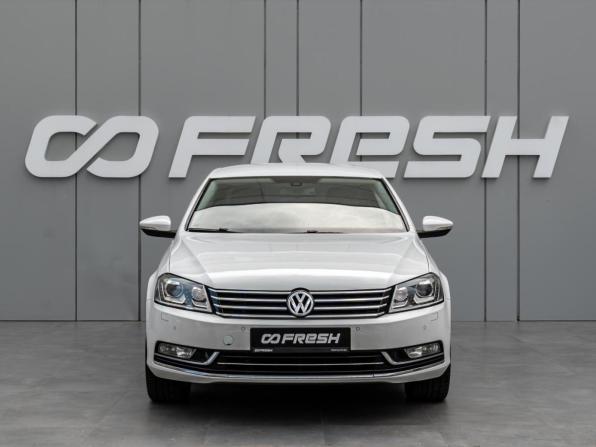 Volkswagen Passat B7 с пробегом 2014 года, цена 1 210 000 рублей, 238051 км, седан, Автокод Объявления