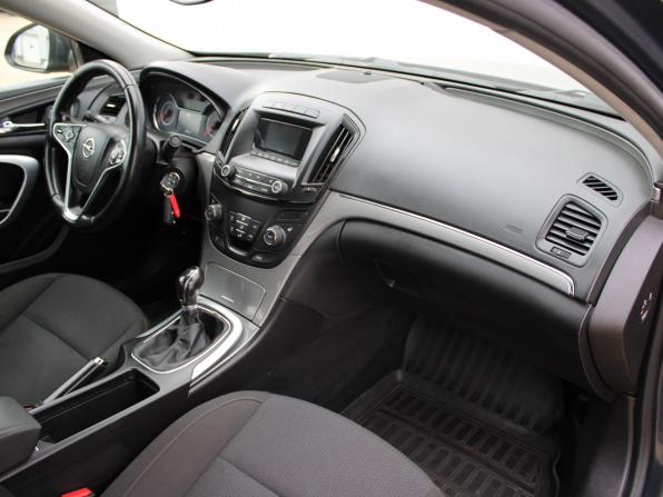 Opel Insignia I Рестайлинг с пробегом 2013 года, цена 989 000 рублей, 146686 км, лифтбек, Автокод Объявления