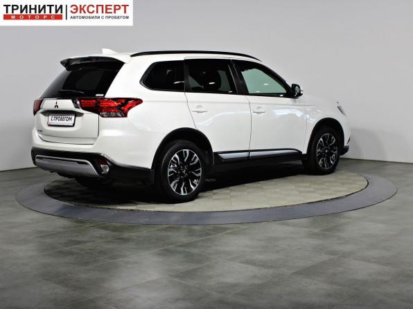 Mitsubishi Outlander III Рестайлинг 3 с пробегом 2021 года, цена 2 497 000 рублей, 111668 км, внедорожник, Автокод Объявления