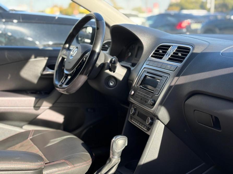 Volkswagen Polo V Рестайлинг Череповец  - изображение 13
