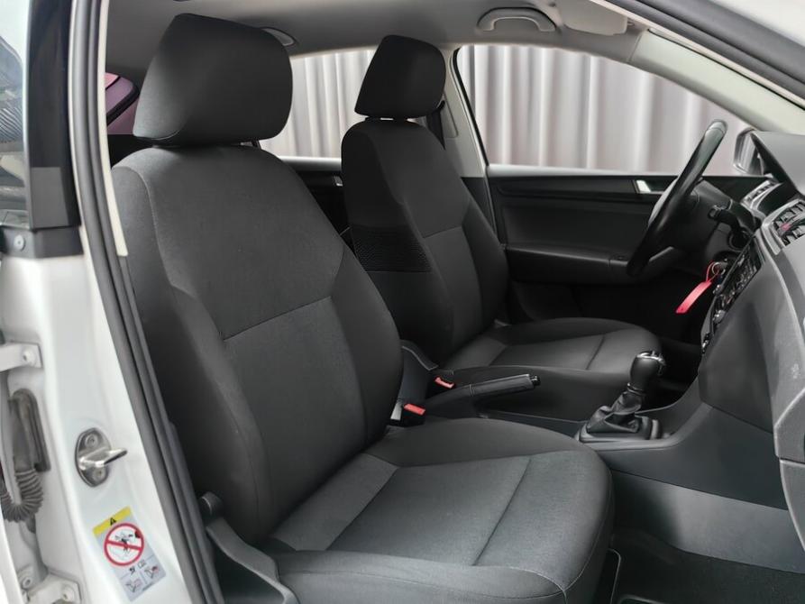 Skoda Rapid I Рестайлинг Подольск  - изображение 7