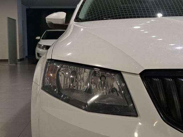 Skoda Octavia III (A7) с пробегом 2015 года, цена 1 218 000 рублей, 204748 км, лифтбек, Автокод Объявления