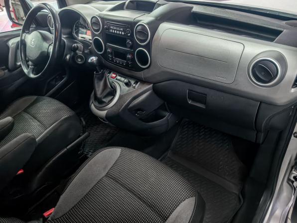 Peugeot Partner II Рестайлинг 2 с пробегом 2016 года, цена 1 149 900 рублей, 170000 км, компактвэн, Автокод Объявления