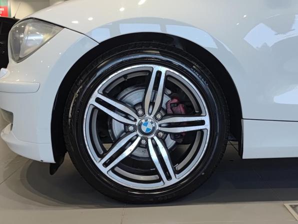 BMW 1 серии I (E81/E82/E87/E88) Рестайлинг с пробегом 2011 года, цена 877 000 рублей, 151046 км, хэтчбек, Автокод Объявления