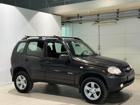 Chevrolet Niva I Рестайлинг с пробегом 2016 года, цена 630 000 рублей, 157001 км, внедорожник, Автокод Объявления
