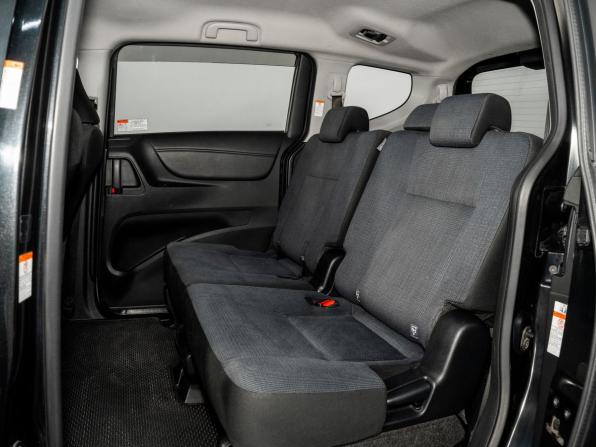 Toyota Sienta I Рестайлинг 2 с пробегом 2015 года, цена 1 250 000 рублей, 157156 км, компактвэн, Автокод Объявления