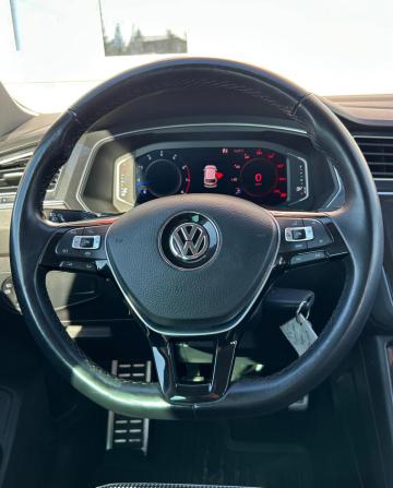 Volkswagen Tiguan II с пробегом 2018 года, цена 2 550 000 рублей, 79898 км, внедорожник, Автокод Объявления