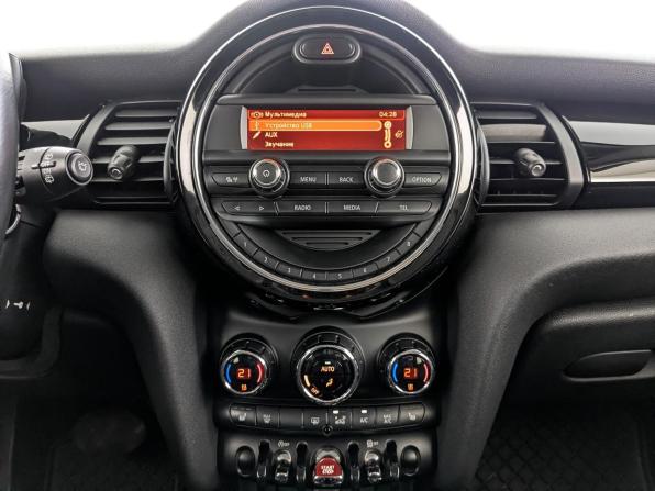 Mini Hatch III (F55/F56) с пробегом 2016 года, цена 1 518 000 рублей, 87427 км, хэтчбек, Автокод Объявления