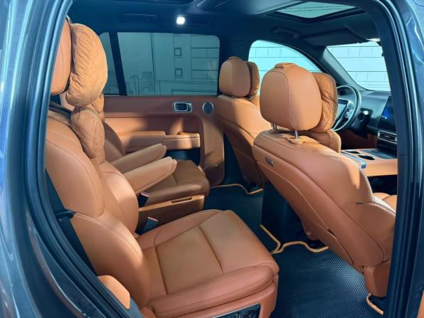 Li Auto (Lixiang) L9 I с пробегом 2023 года, цена 6 249 000 рублей, 62516 км, внедорожник, Автокод Объявления