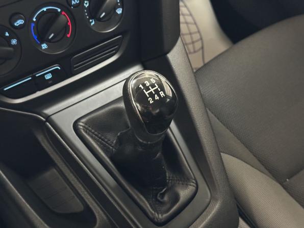 Ford Focus III с пробегом 2013 года, цена 965 000 рублей, 131174 км, седан, Автокод Объявления