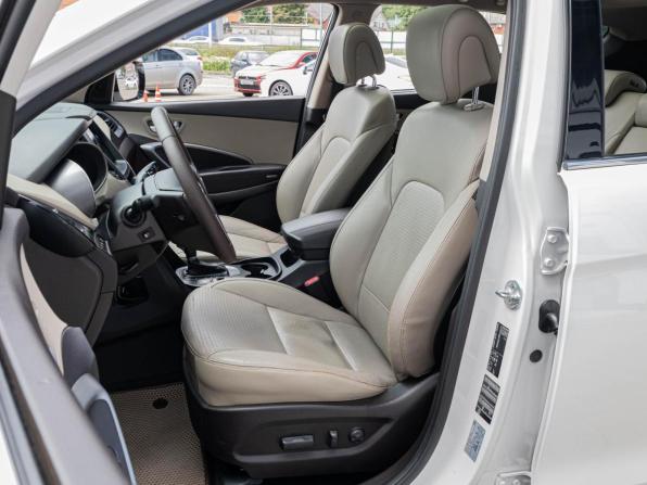 Hyundai Santa Fe III с пробегом 2013 года, цена 1 860 000 рублей, 145800 км, внедорожник, Автокод Объявления