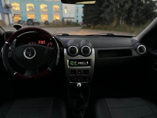 Renault Logan I Рестайлинг с пробегом 2012 года, цена 599 000 рублей, 82659 км, седан, Автокод Объявления
