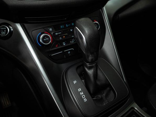 Ford Kuga II Рестайлинг с пробегом 2018 года, цена 1 580 000 рублей, 111396 км, внедорожник, Автокод Объявления