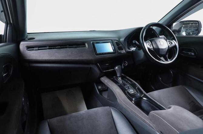 Honda Vezel I с пробегом 2017 года, цена 1 449 000 рублей, 66500 км, внедорожник, Автокод Объявления