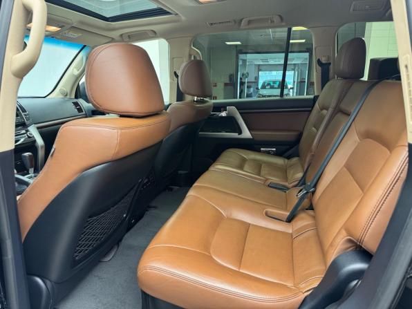 Toyota Land Cruiser 200 Series Рестайлинг 1 с пробегом 2014 года, цена 5 599 000 рублей, 180045 км, внедорожник, Автокод Объявления
