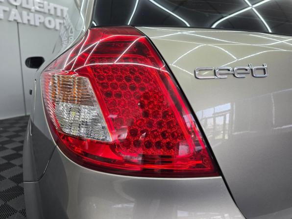 Kia Ceed I Рестайлинг с пробегом 2012 года, цена 799 000 рублей, 185000 км, хэтчбек, Автокод Объявления