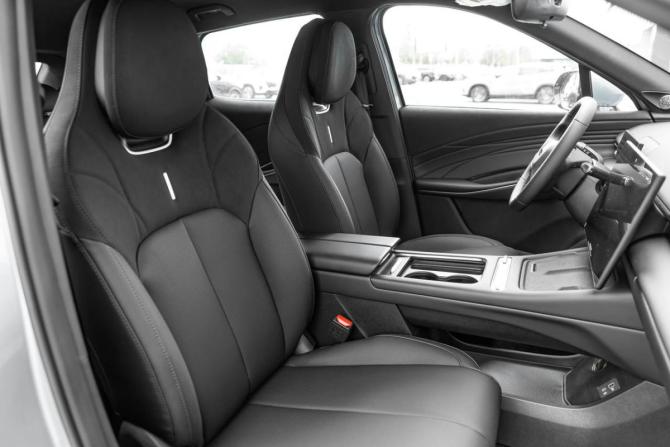 Новый Omoda C7 2026 года, цена 3 299 000 рублей, внедорожник, Автокод Объявления