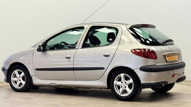 Peugeot 206 с пробегом 2004 года, цена 115 000 рублей, 193125 км, хэтчбек, Автокод Объявления