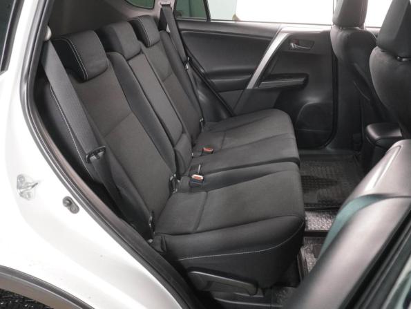 Toyota RAV4 IV (XA40) Рестайлинг с пробегом 2017 года, цена 2 409 000 рублей, 100748 км, внедорожник, Автокод Объявления