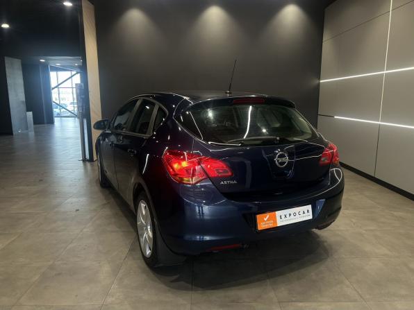 Opel Astra J с пробегом 2010 года, цена 635 000 рублей, 187000 км, хэтчбек, Автокод Объявления
