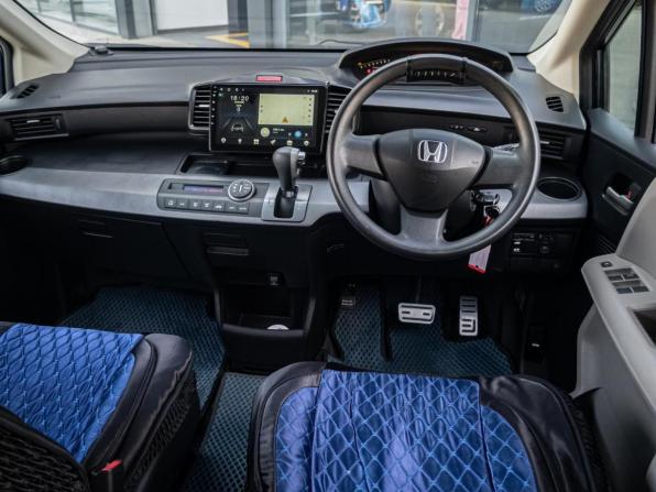Honda Freed I с пробегом 2008 года, цена 1 140 000 рублей, 90118 км, компактвэн, Автокод Объявления