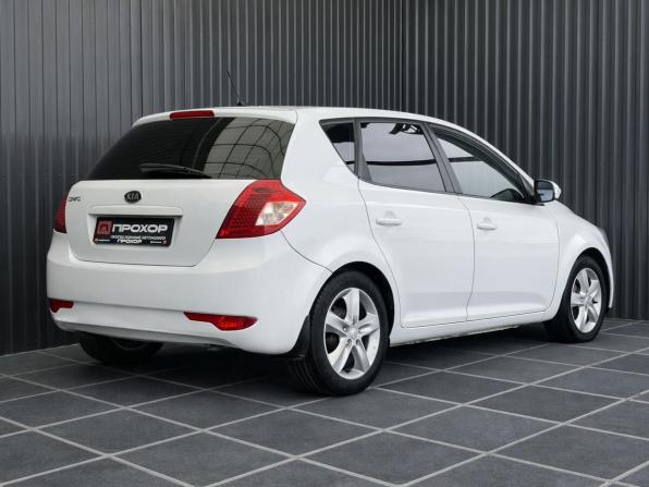 Kia Ceed I Рестайлинг с пробегом 2011 года, цена 847 000 рублей, 98327 км, хэтчбек, Автокод Объявления