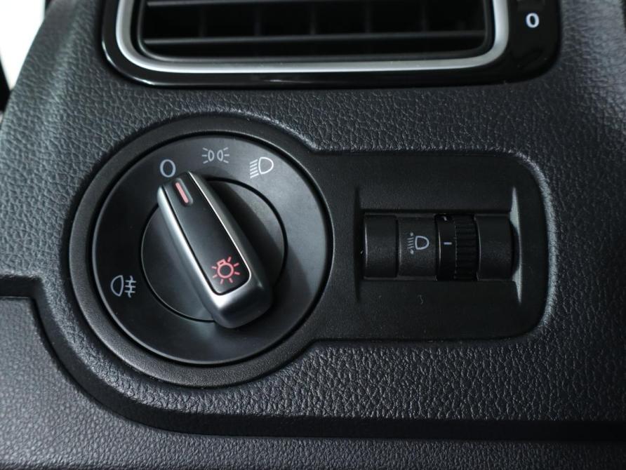 Volkswagen Polo V Рестайлинг Москва  - изображение 18
