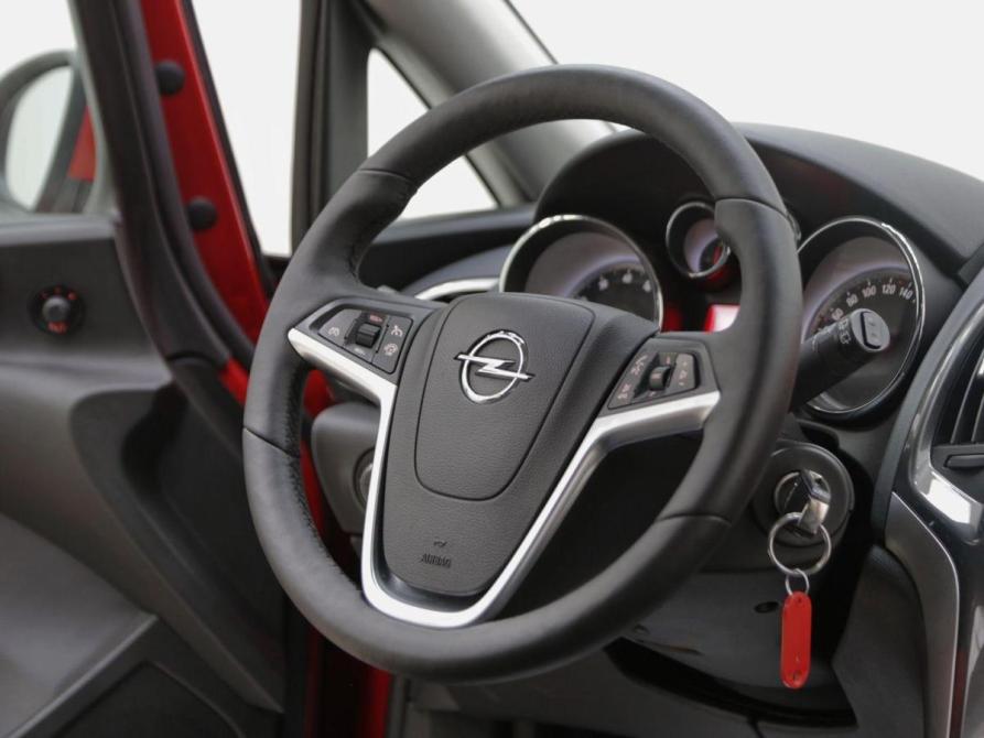 Opel Astra J Рестайлинг Москва  - изображение 8