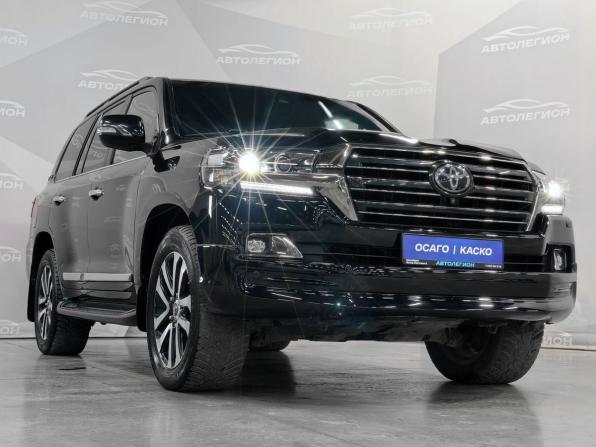 Toyota Land Cruiser 200 Series Рестайлинг 2 с пробегом 2018 года, цена 6 750 000 рублей, 157752 км, внедорожник, Автокод Объявления