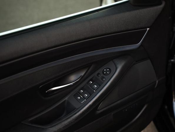 BMW 5 серии VI (F10/F11/F07) Рестайлинг с пробегом 2013 года, цена 1 525 000 рублей, 205000 км, седан, Автокод Объявления