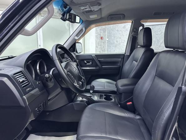 Mitsubishi Pajero IV Рестайлинг 1 с пробегом 2011 года, цена 1 899 000 рублей, 159534 км, внедорожник, Автокод Объявления