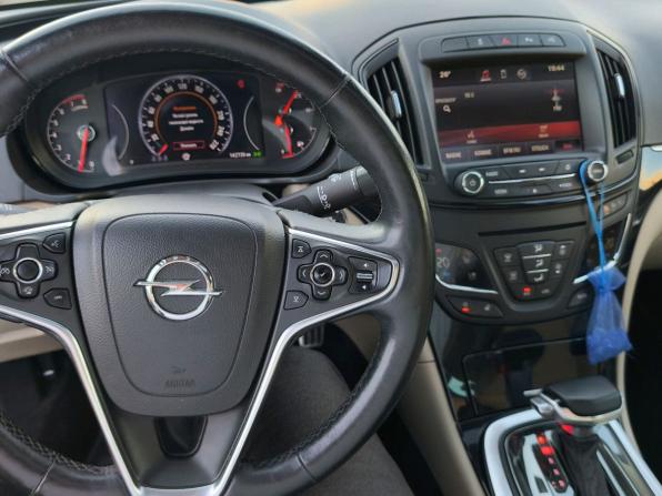 Opel Insignia I Рестайлинг с пробегом 2013 года, цена 805 000 рублей, 142735 км, седан, Автокод Объявления
