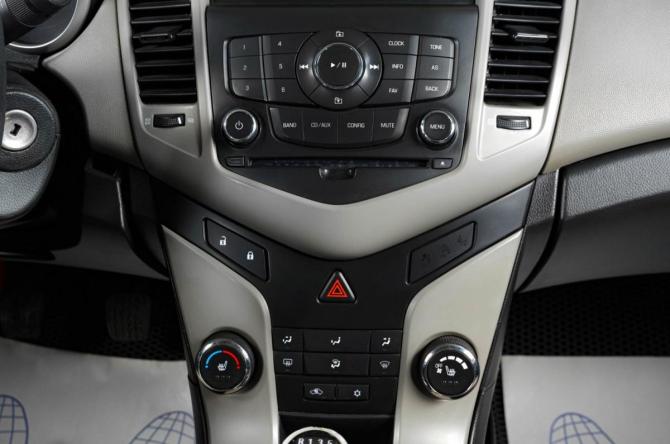 Chevrolet Cruze I с пробегом 2012 года, цена 649 000 рублей, 191300 км, седан, Автокод Объявления