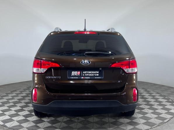 Kia Sorento II Рестайлинг с пробегом 2015 года, цена 1 750 000 рублей, 132036 км, внедорожник, Автокод Объявления