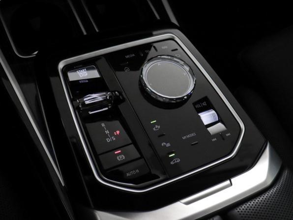 BMW 7 серии VII (G70) с пробегом 2022 года, цена 12 108 000 рублей, 13026 км, седан, Автокод Объявления