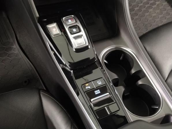 Hyundai Sonata VIII (DN8) с пробегом 2023 года, цена 2 765 000 рублей, 20301 км, седан, Автокод Объявления
