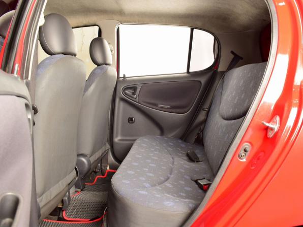 Toyota Vitz I (P10) с пробегом 2001 года, цена 349 999 рублей, 299999 км, хэтчбек, Автокод Объявления
