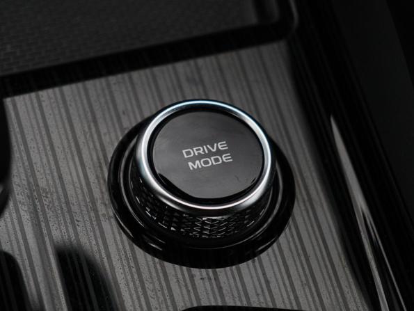 Geely Monjaro I с пробегом 2023 года, цена 3 100 000 рублей, 52395 км, внедорожник, Автокод Объявления
