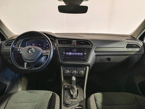 Volkswagen Tiguan II с пробегом 2019 года, цена 2 949 000 рублей, 180536 км, внедорожник, Автокод Объявления