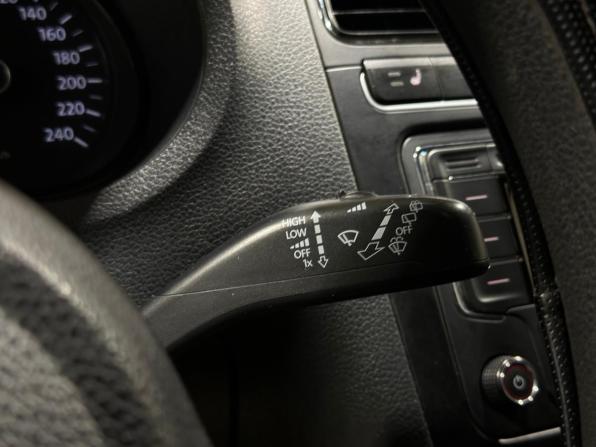 Volkswagen Polo V с пробегом 2010 года, цена 600 000 рублей, 243552 км, хэтчбек, Автокод Объявления