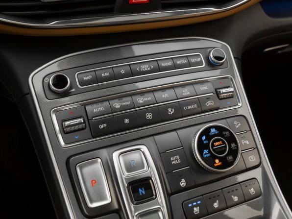 Hyundai Santa Fe IV Рестайлинг с пробегом 2023 года, цена 4 490 000 рублей, 22965 км, внедорожник, Автокод Объявления