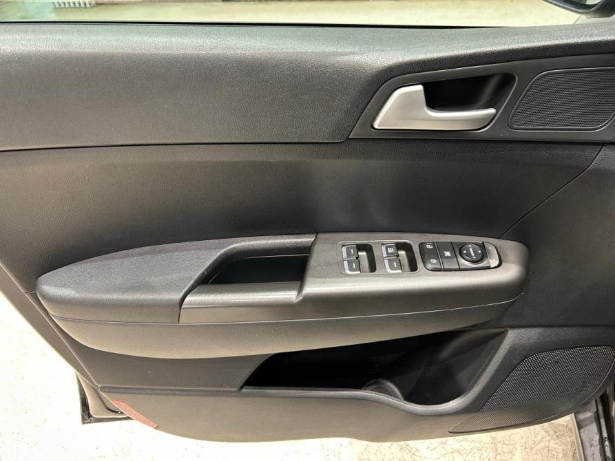 Kia Sportage IV Санкт-Петербург  - изображение 16