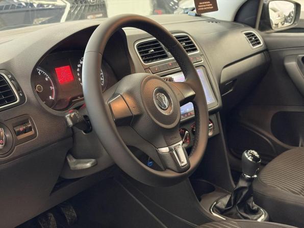 Volkswagen Polo V с пробегом 2011 года, цена 519 000 рублей, 157857 км, седан, Автокод Объявления