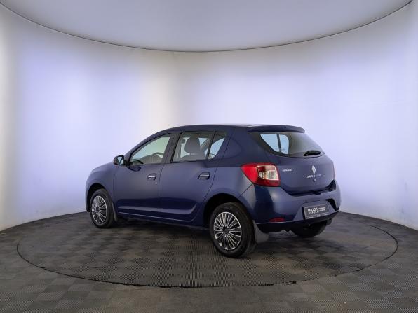 Renault Sandero II Рестайлинг с пробегом 2018 года, цена 1 090 000 рублей, 110500 км, хэтчбек, Автокод Объявления
